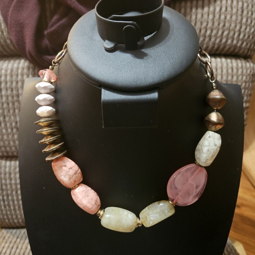 Chunky Vintage Necklace Pink & Cream & Gold With NY Hangtag